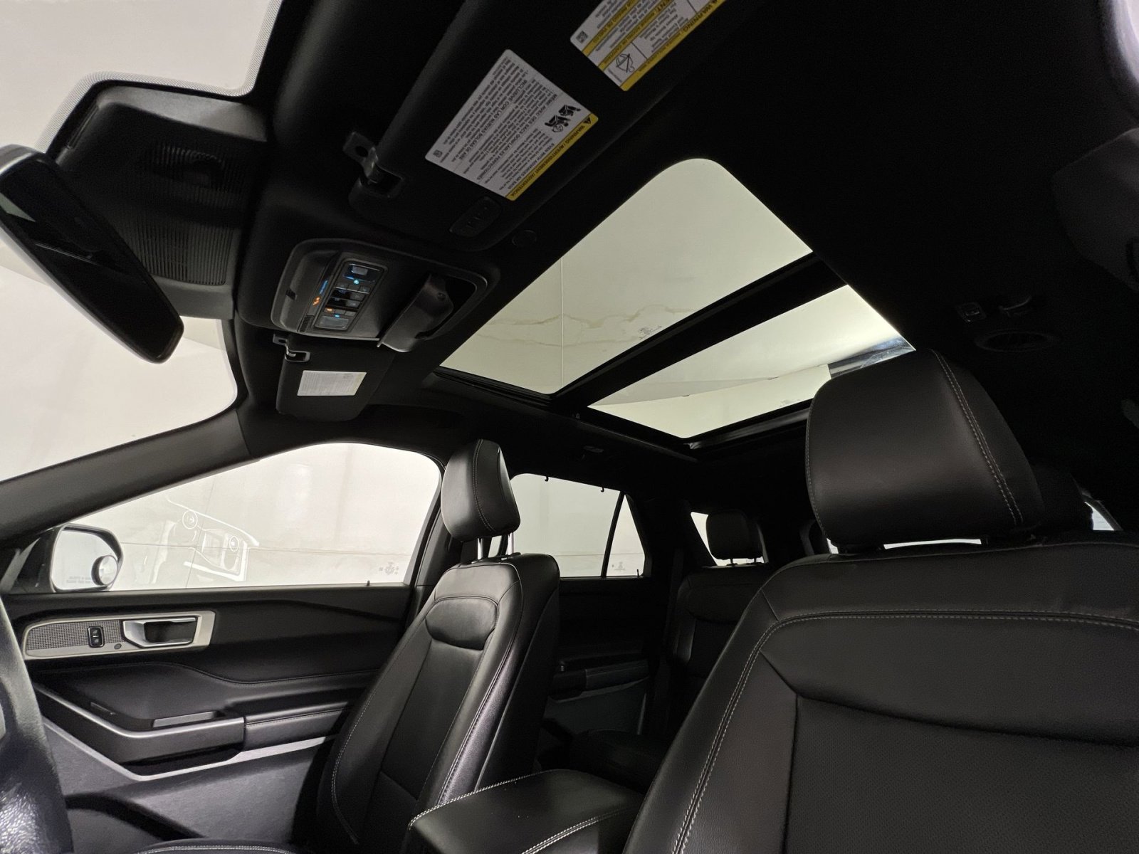 Used 2020 Ford Explorer Limited AWD/4WD image 24