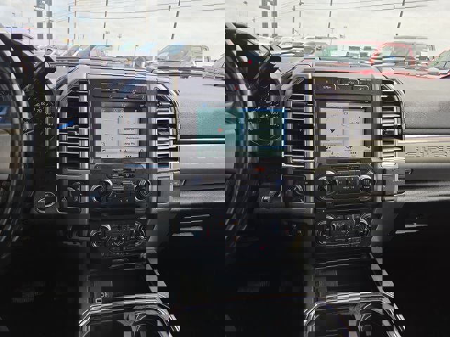 Used 2017 Ford F250 Platinum w/ Platinum Ultimate Package image 16