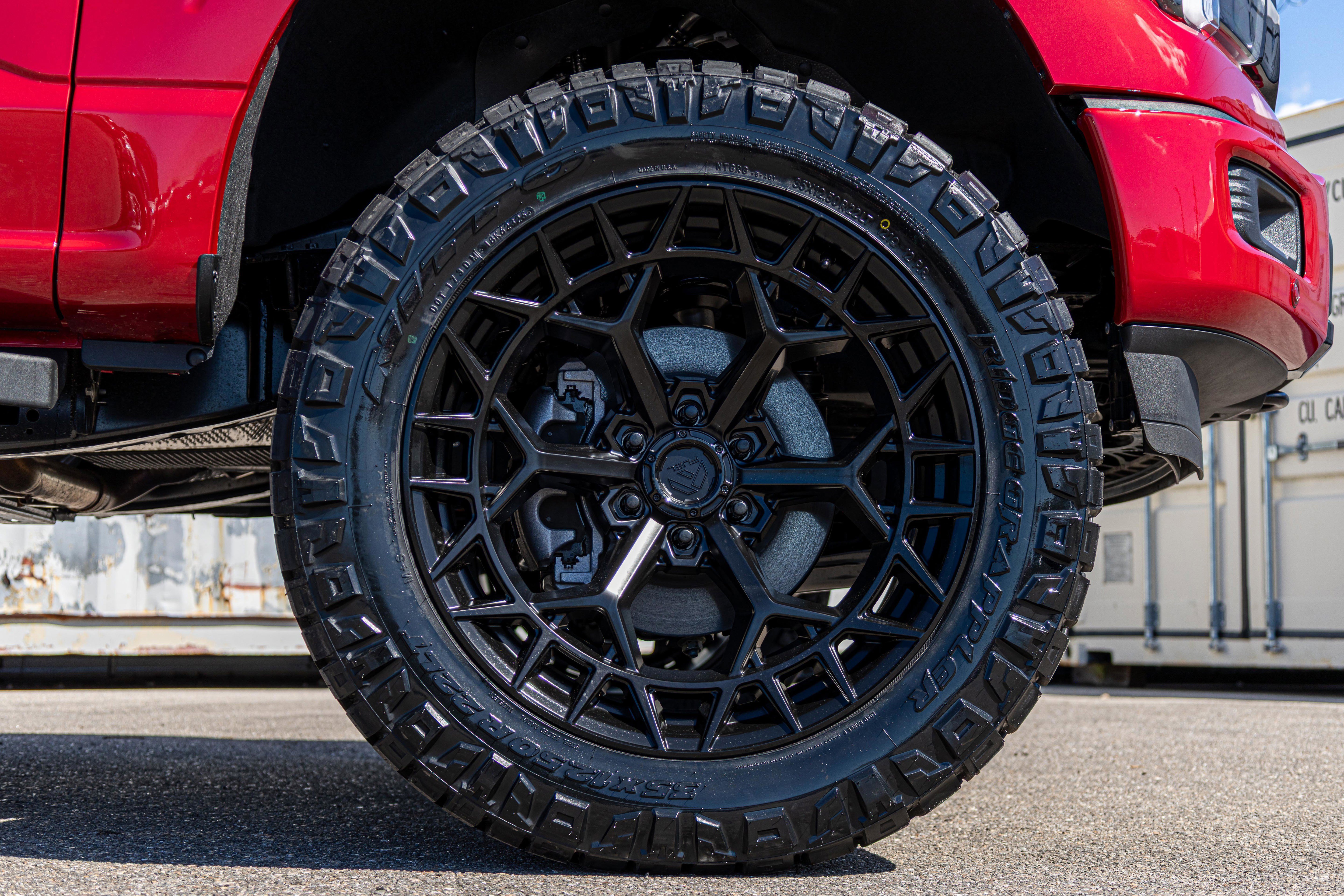 New 2025 Ford F150 Lariat w/ Equipment Group 501A Mid image 17