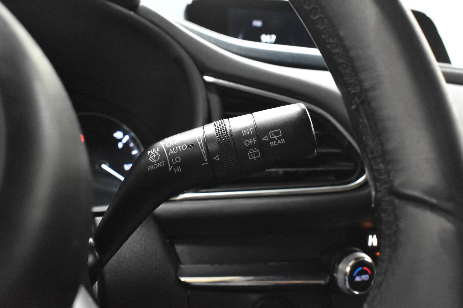 Used 2020 MAZDA CX-30 FWD w/ Preferred Package image 12