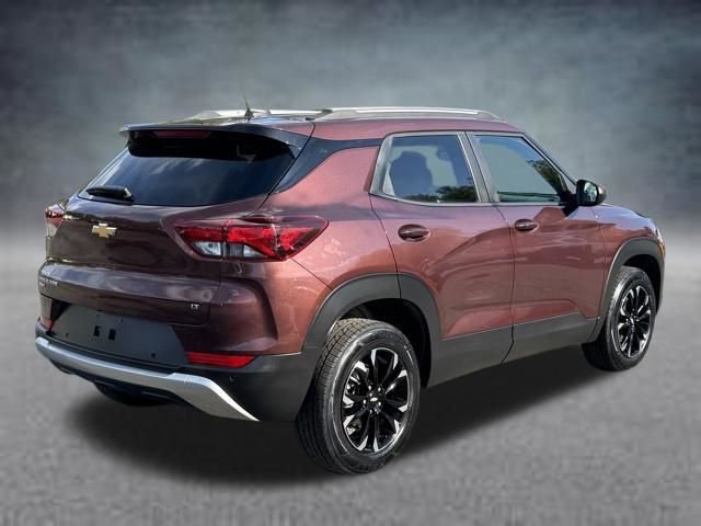 Used 2023 Chevrolet TrailBlazer LT w/ Convenience Package AWD/4WD image 3