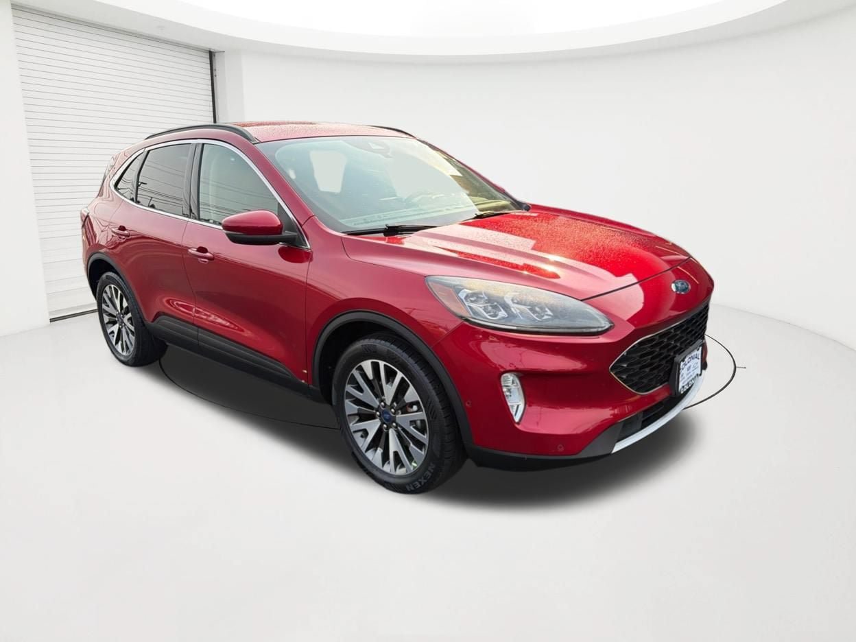 Used 2020 Ford Escape Titanium AWD/4WD image 3