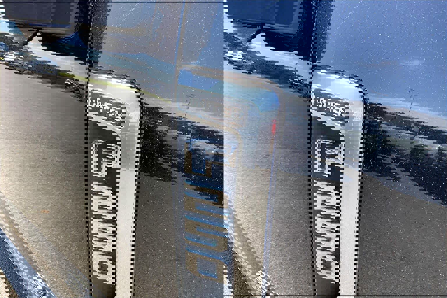 Used 2019 Ford F250 Limited image 9