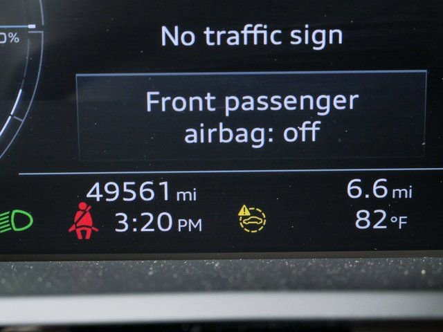 Certified 2022 Audi e-tron Premium Plus w/ Premium Plus Package image 12