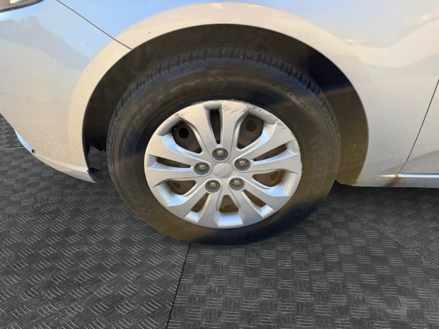Used 2010 Kia Forte EX FWD image 14