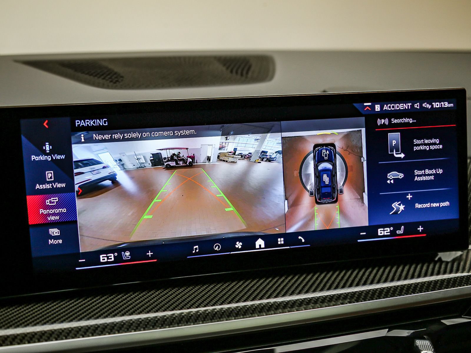 Used 2025 BMW X7 M60i AWD/4WD image 26