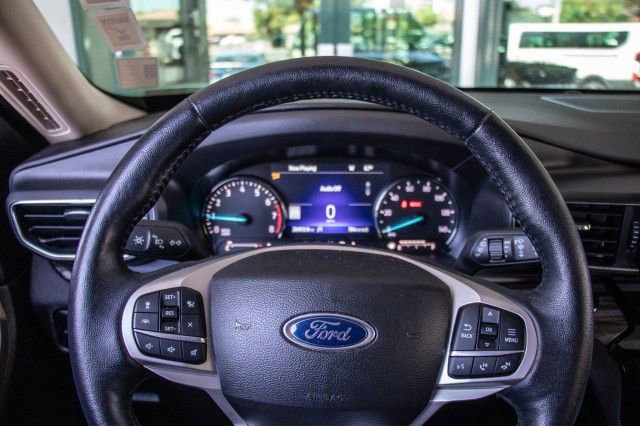 Used 2023 Ford Explorer Limited image 13