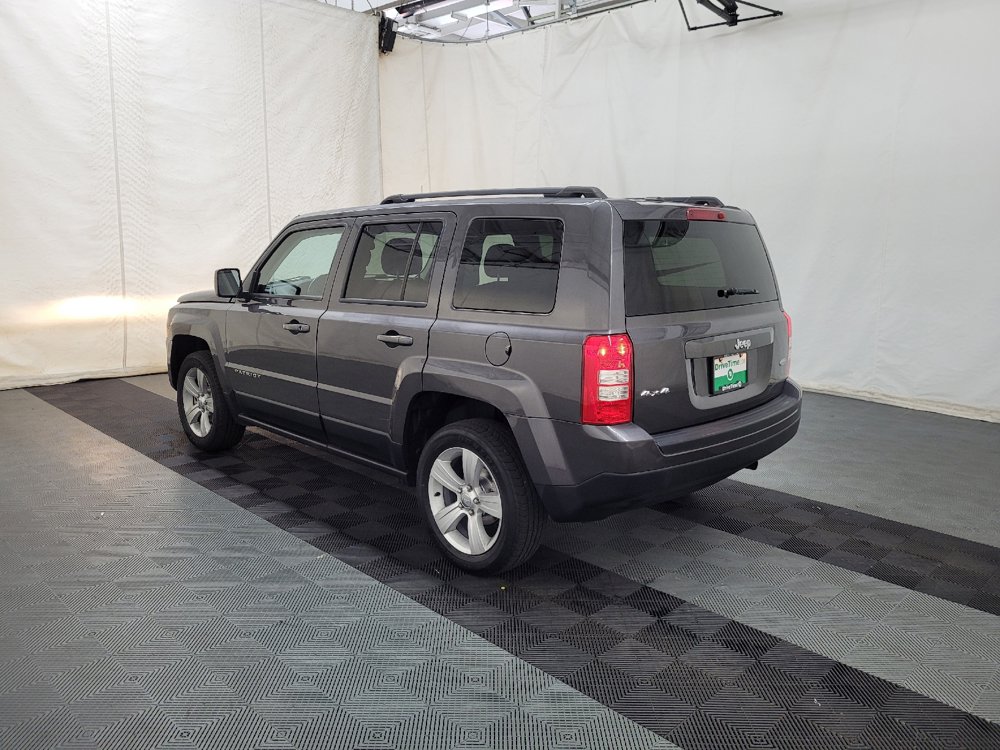 Used 2016 Jeep Patriot Latitude AWD/4WD image 5