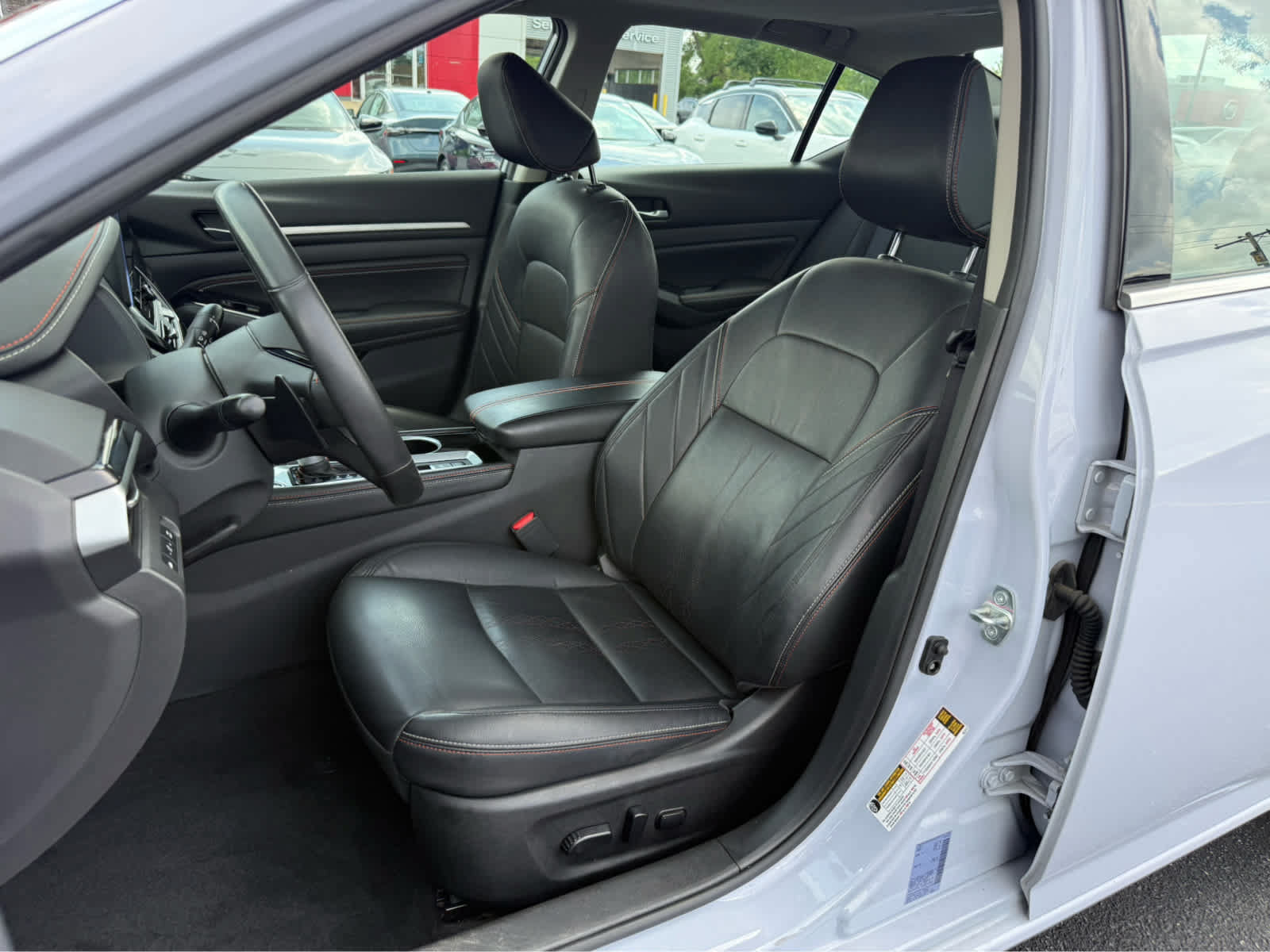 Used 2023 Nissan Altima 2.5 SR w/ SR Premium Package AWD/4WD image 12