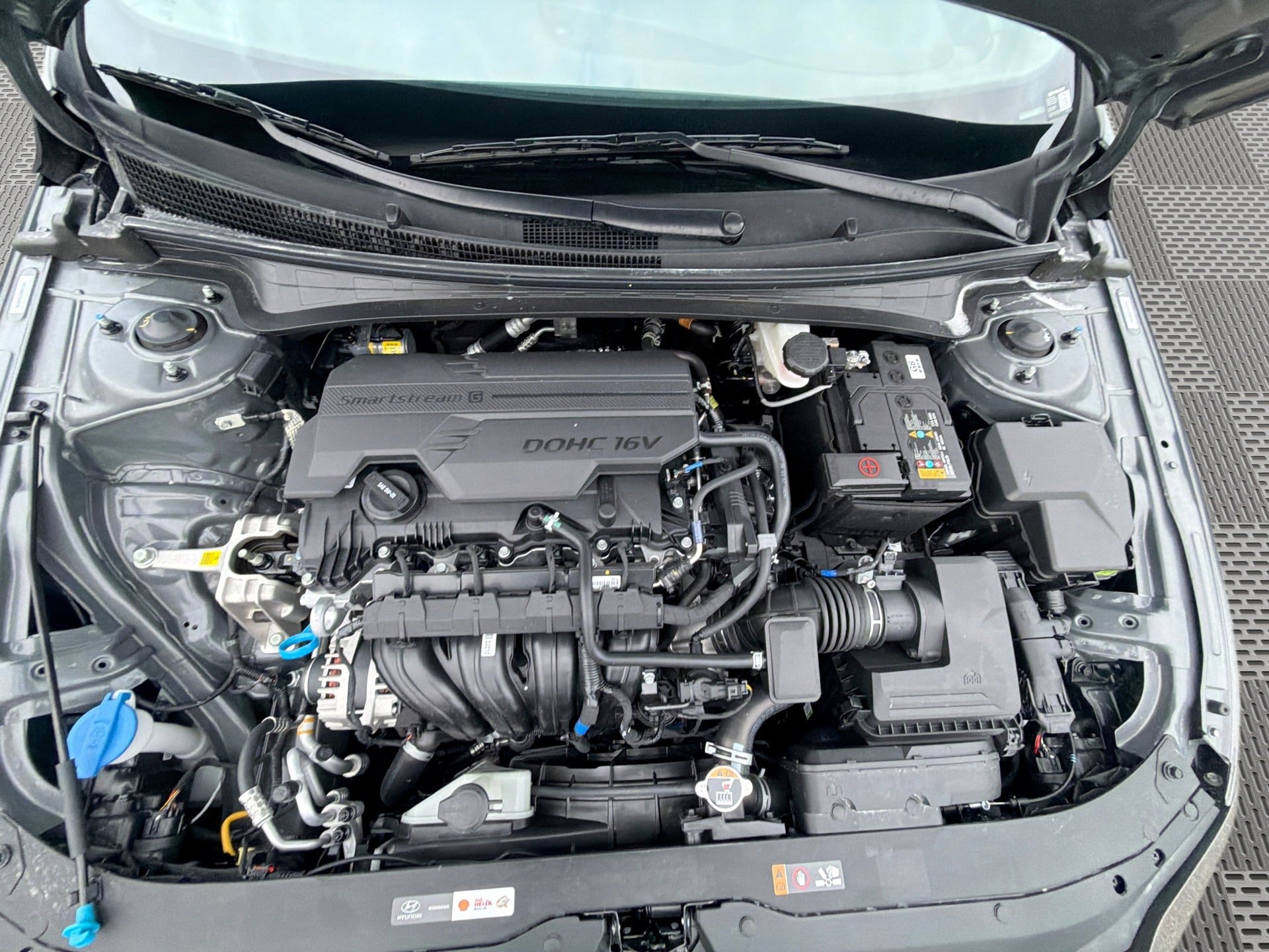 Used 2026 Hyundai Elantra Sport FWD image 17