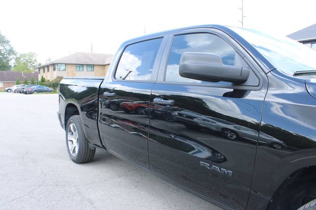 Used 2026 RAM 1500 Express AWD/4WD image 47