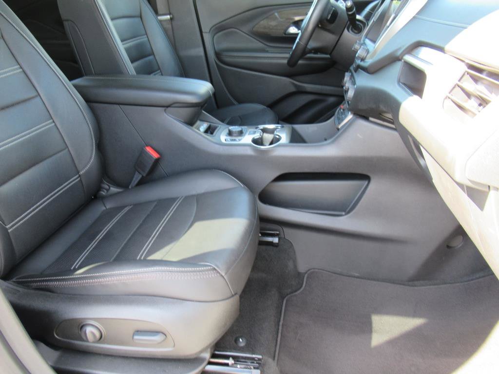 Used 2022 GMC Terrain Denali image 9