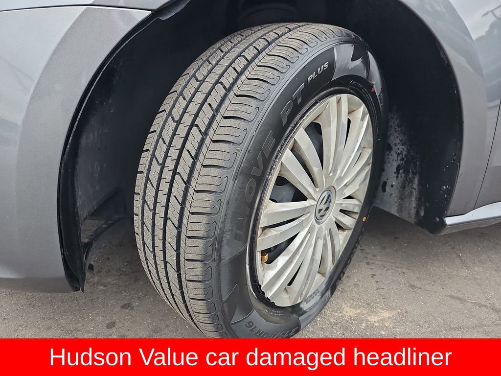 Used 2014 Volkswagen Passat 1.8T S FWD image 30