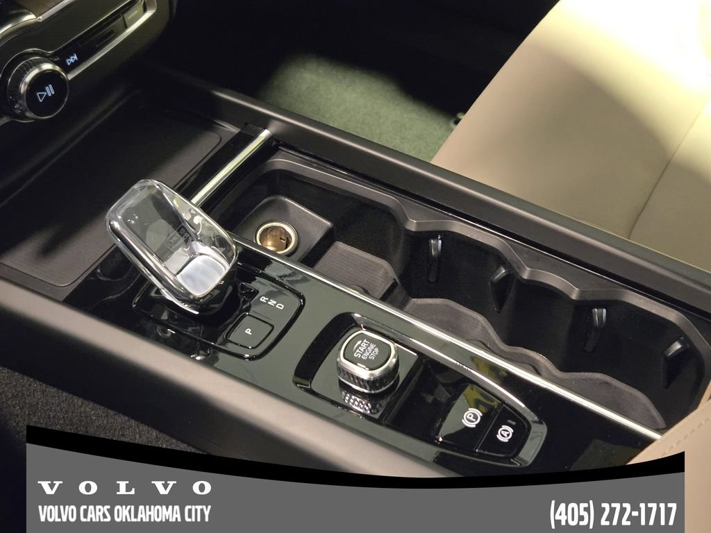 Certified 2026 Volvo XC60 B5 Plus w/ Protection Package Premier AWD/4WD image 19