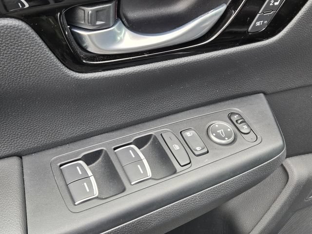 Used 2025 Honda CR-V EX-L image 14