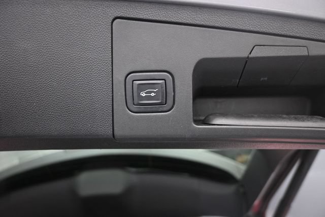 Used 2020 Cadillac XT4 Sport w/ Driver Awareness Package AWD/4WD image 24