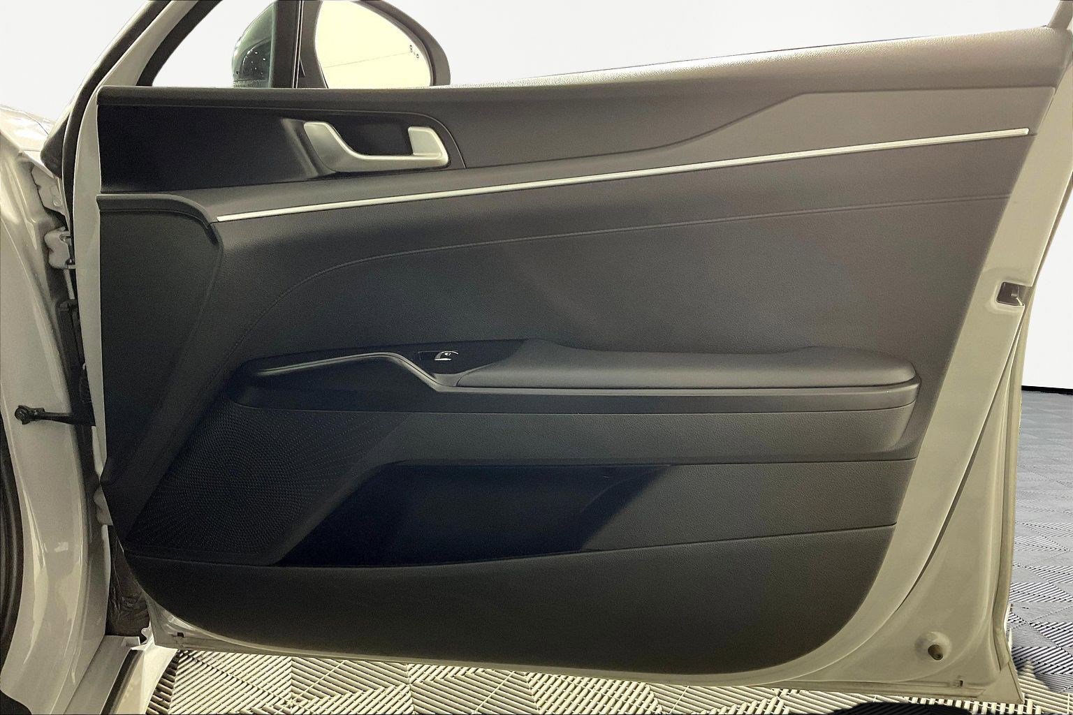 Certified 2024 Kia K5 GT-Line image 27