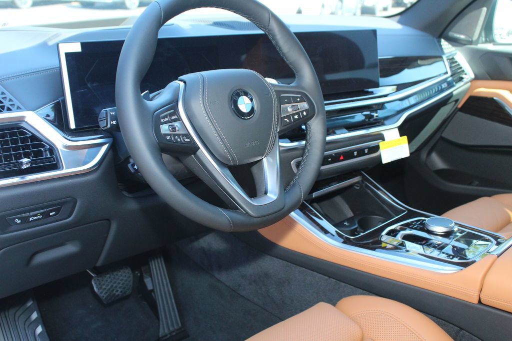 Used 2026 BMW X5 xDrive40i AWD/4WD image 12