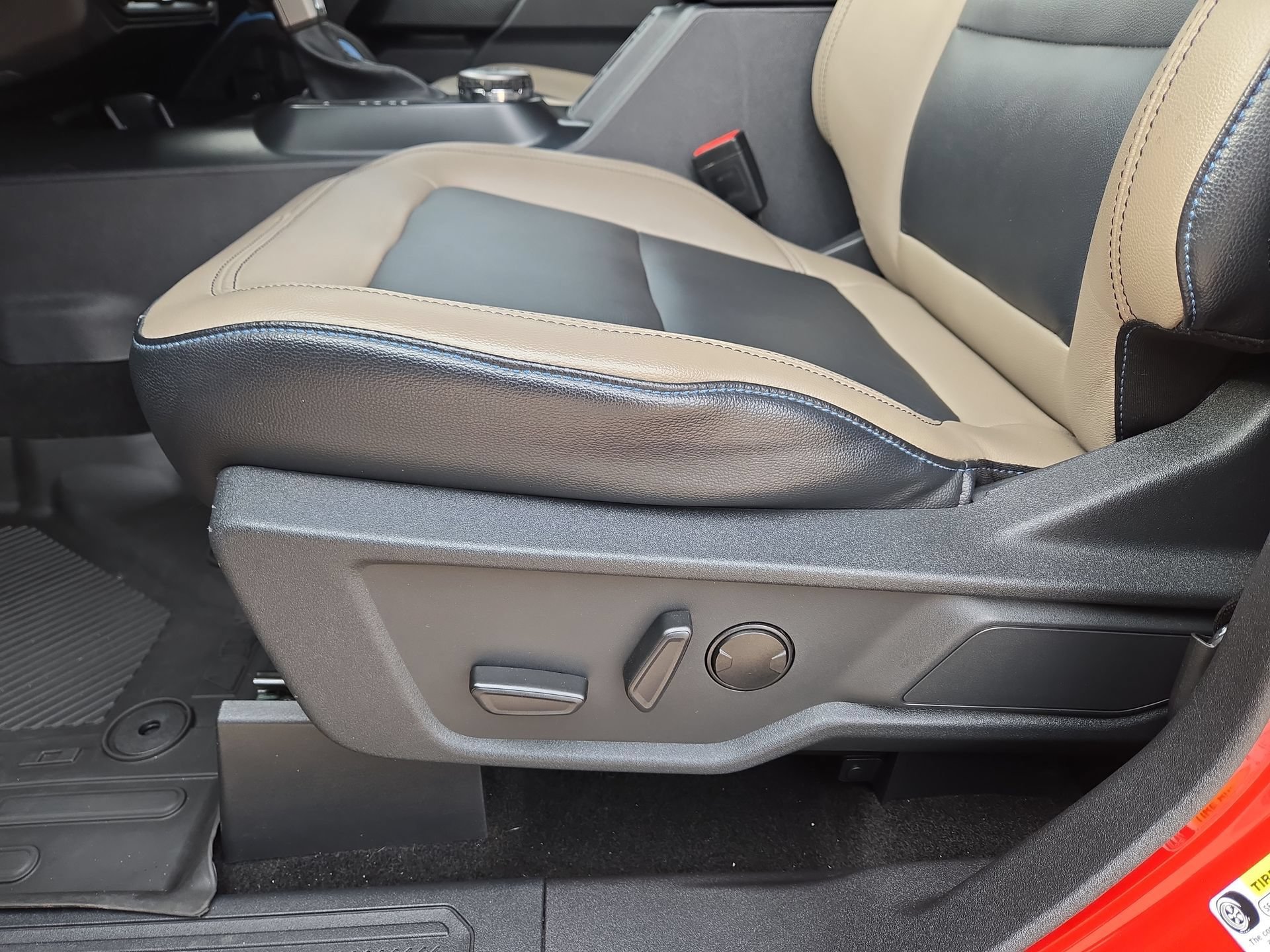 Used 2024 Ford Bronco Wildtrak AWD/4WD image 17
