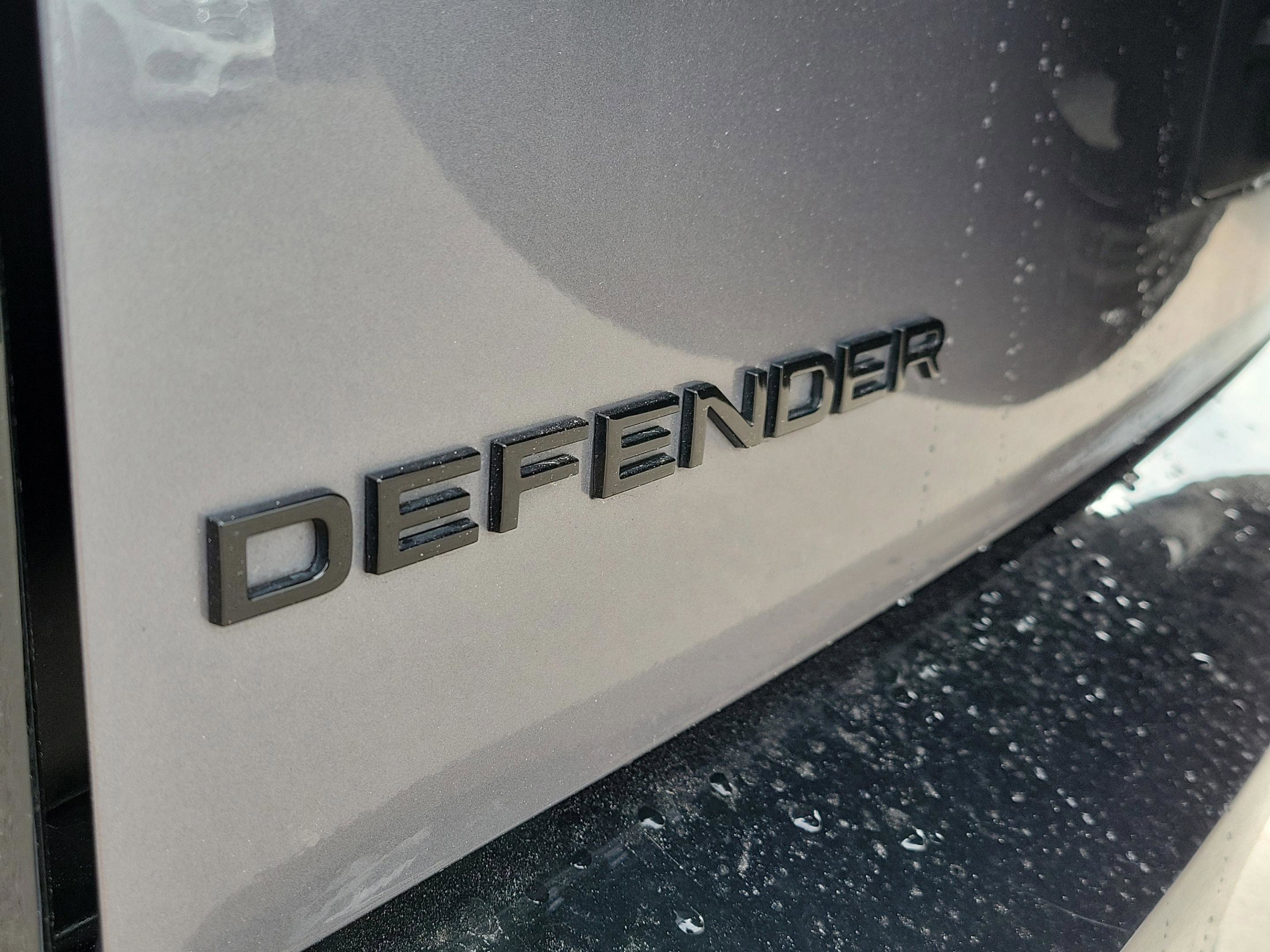 Used 2024 Land Rover Defender 110 X-Dynamic SE image 29