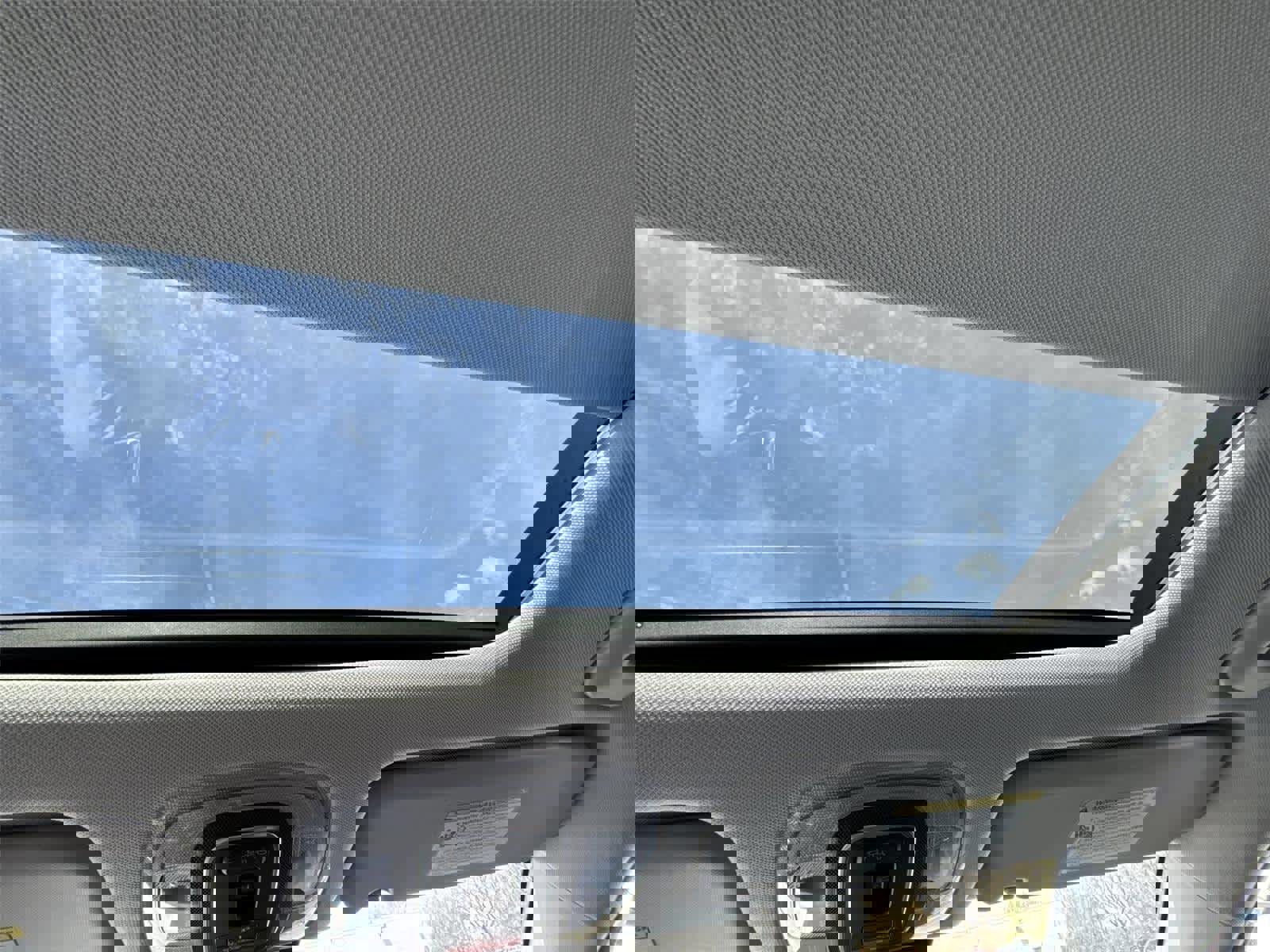 Used 2024 Hyundai Kona Limited AWD/4WD image 13