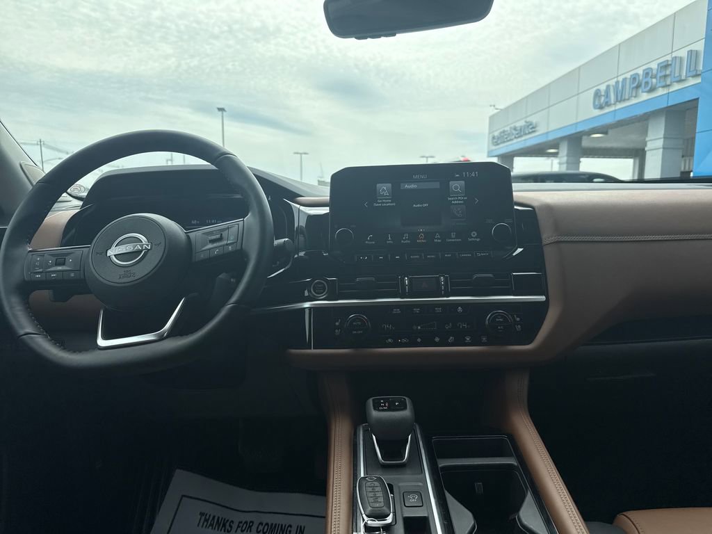 Used 2024 Nissan Pathfinder Platinum w/ Cargo Package image 15