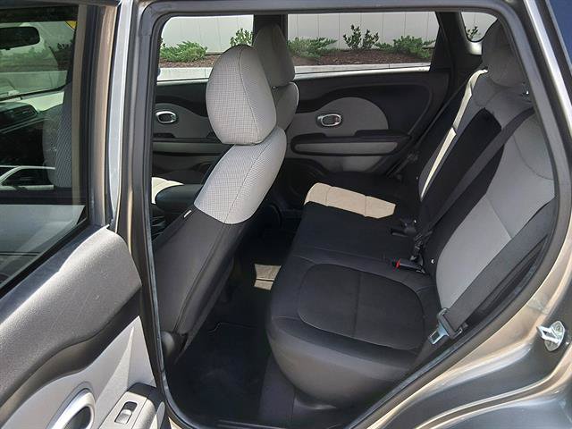 Used 2014 Kia Soul FWD image 12