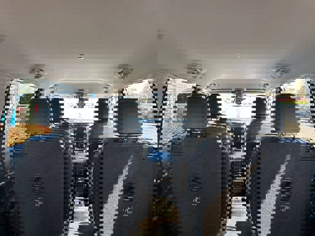 Used 2022 Jeep Grand Cherokee L Limited image 11