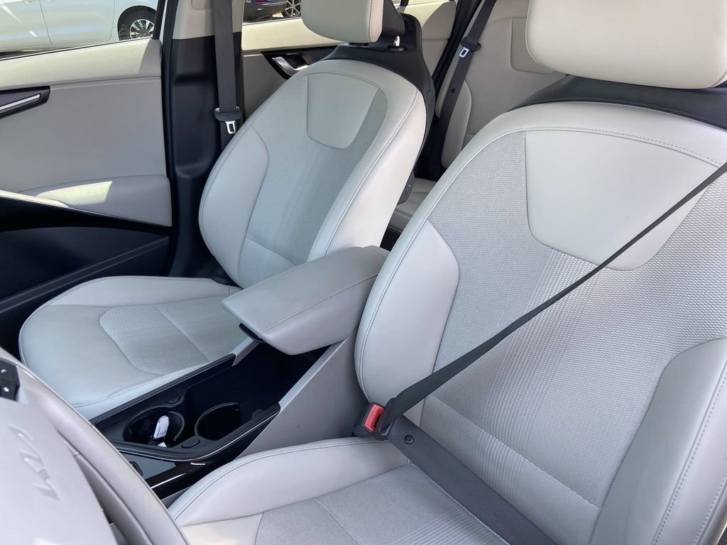 Used 2023 Kia Niro Wind FWD image 15
