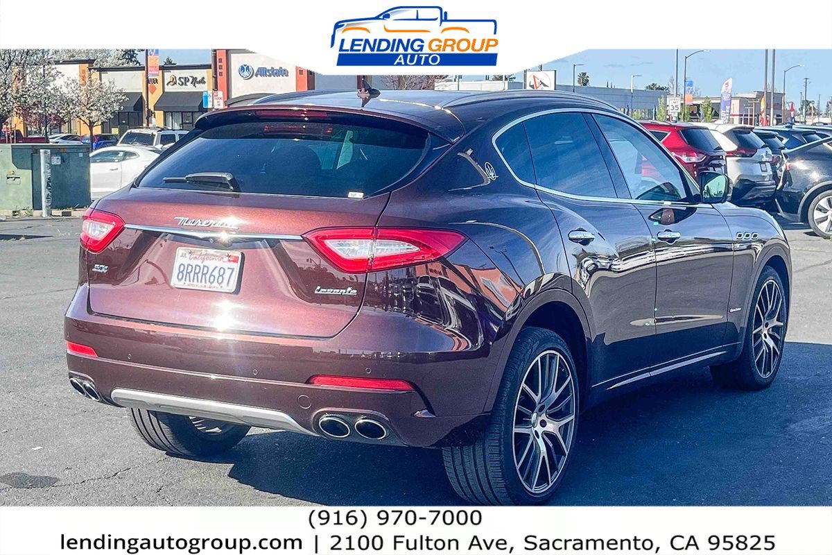 Used 2019 Maserati Levante S GranLusso image 4
