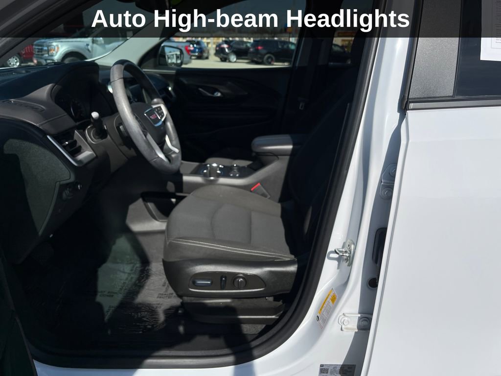 Used 2023 GMC Terrain SLE w/ Driver Convenience Package image 12