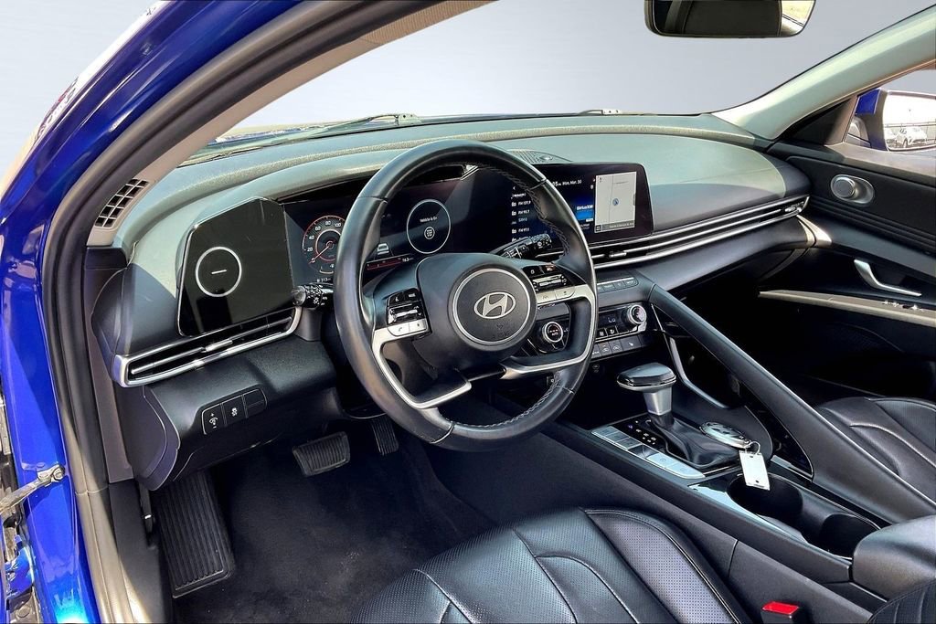 Used 2024 Hyundai Elantra Limited image 18