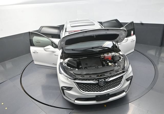 Used 2023 Buick Enclave Avenir w/ Avenir Technology Package AWD/4WD image 32