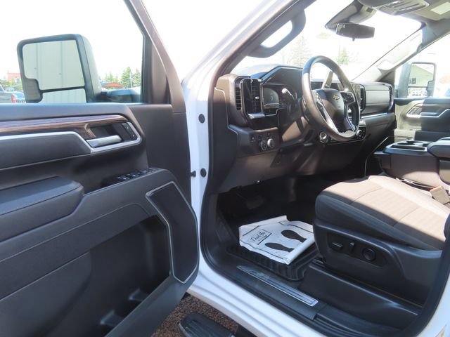 Used 2025 Chevrolet Silverado 2500 LT w/ Convenience Package AWD/4WD image 18