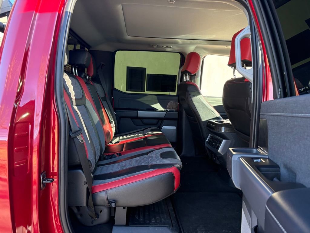 Used 2024 Ford F250 Lariat w/ Lariat Ultimate Package image 32