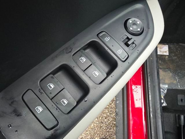 New 2026 Hyundai Venue SEL FWD image 14