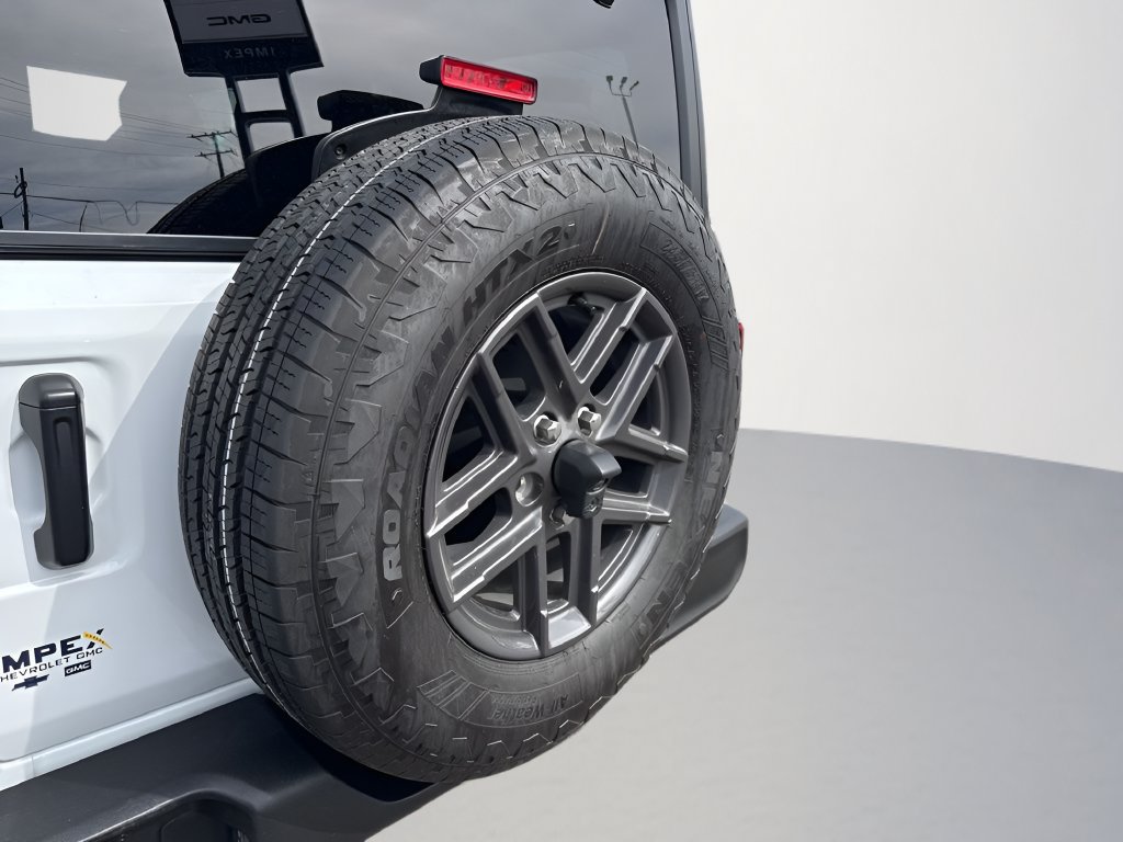 Used 2025 Jeep Wrangler Unlimited Sport AWD/4WD image 32