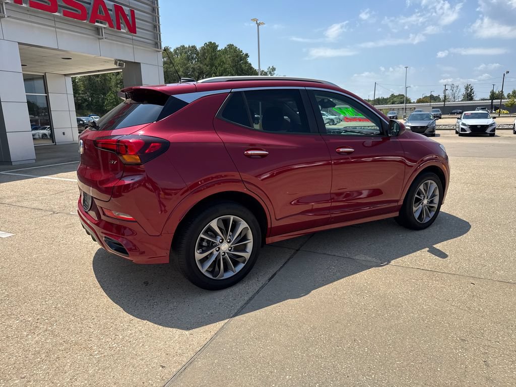 Used 2021 Buick Encore GX Select w/ Sport Touring Package FWD image 31