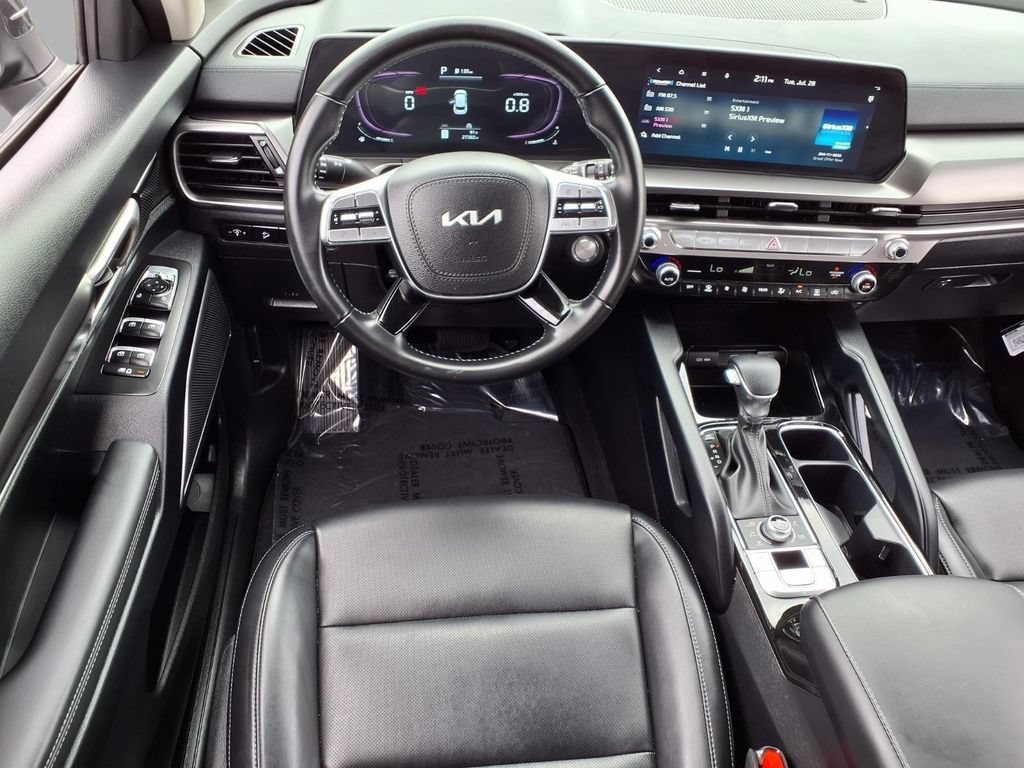 Used 2024 Kia Telluride LX AWD/4WD image 4