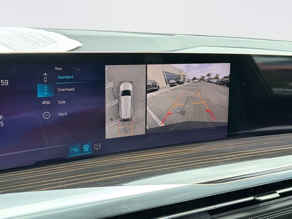 Certified 2026 Cadillac Escalade Luxury RWD image 14