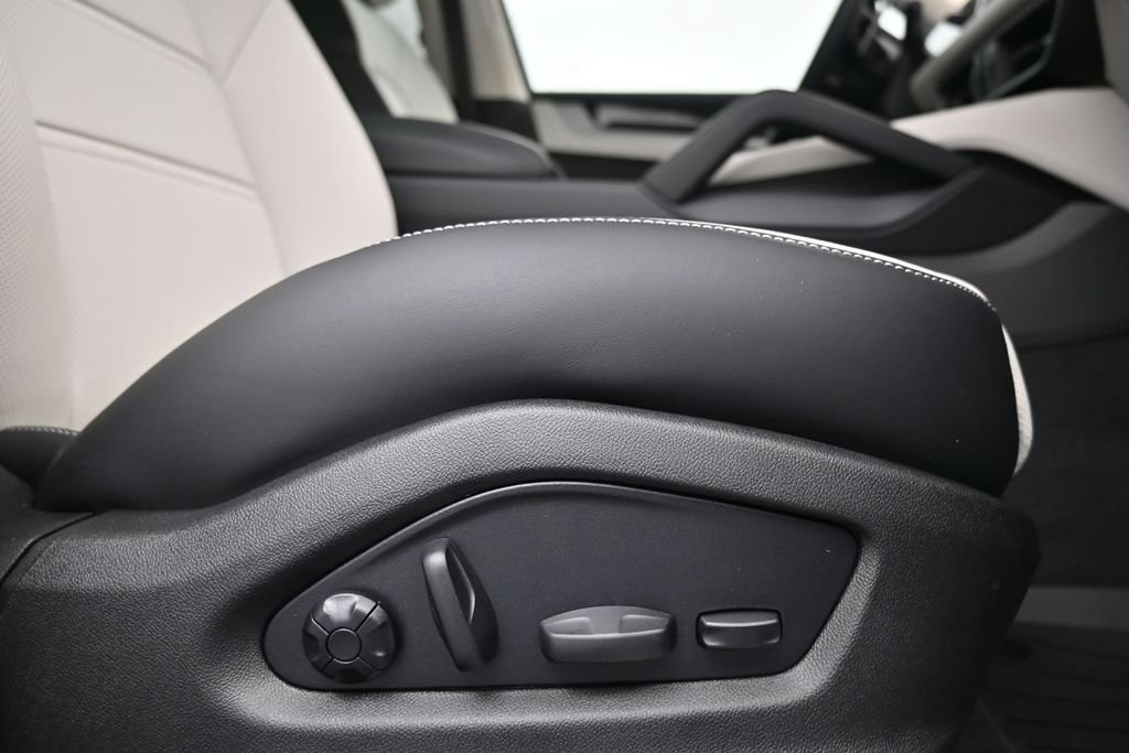 New 2026 Porsche Cayenne S AWD/4WD image 14