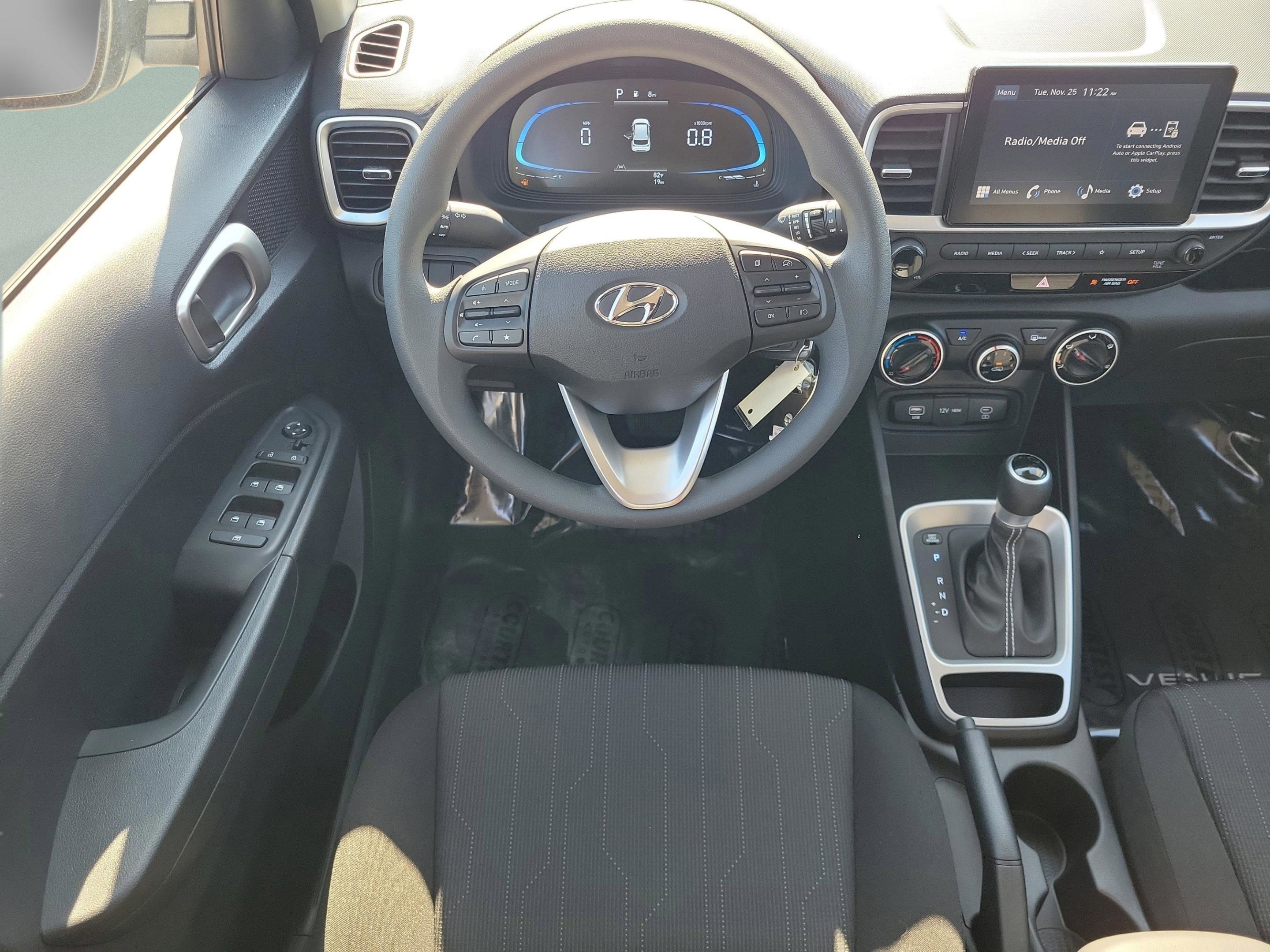 New 2026 Hyundai Venue SE image 13