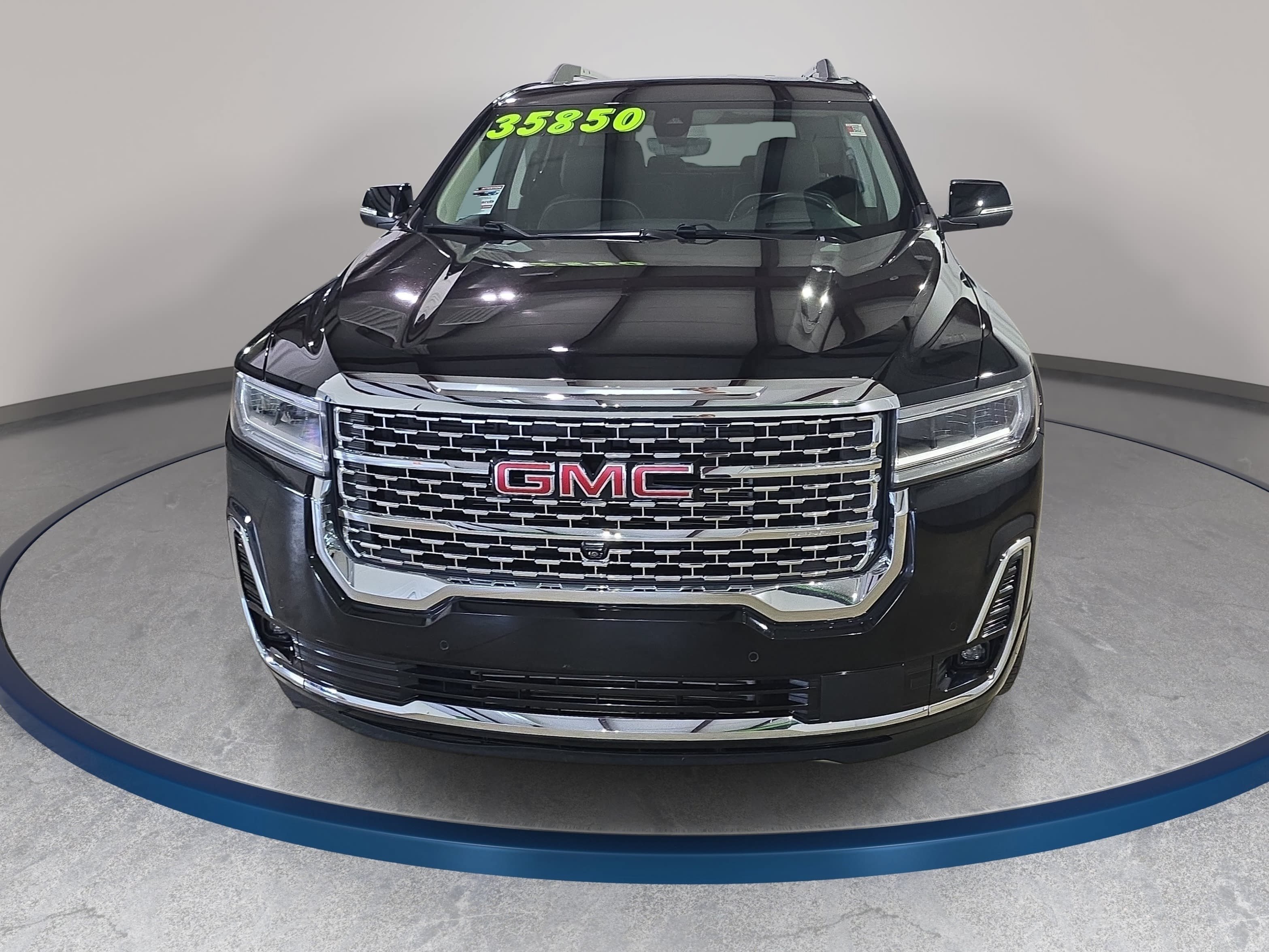 Used 2023 GMC Acadia Denali w/ Black Diamond Edition AWD/4WD image 3