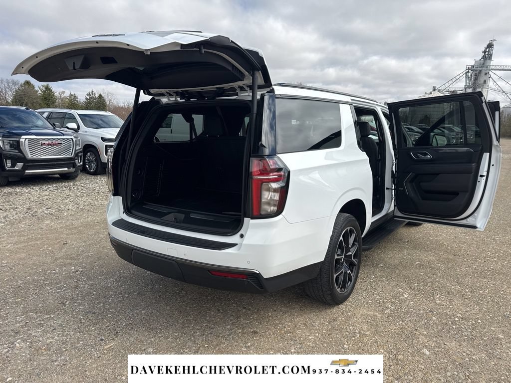 Used 2022 Chevrolet Suburban RST w/ Luxury Package AWD/4WD image 45