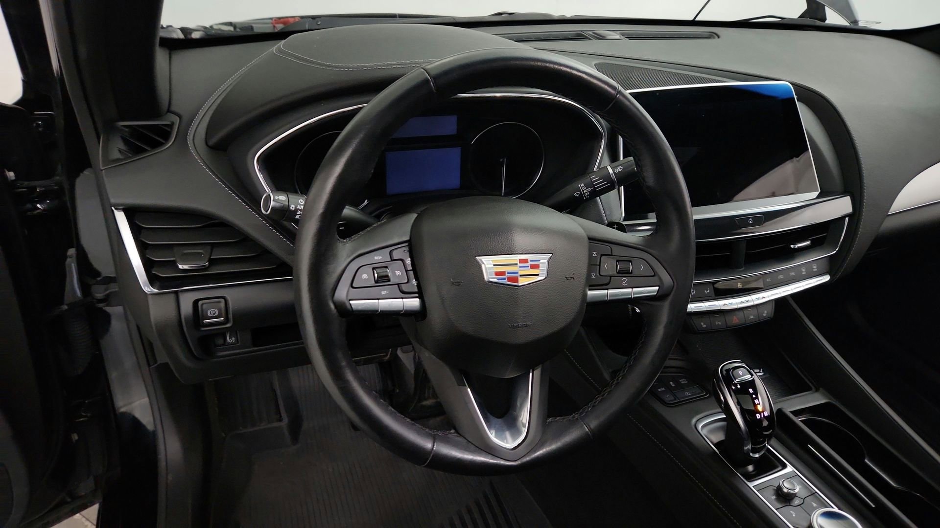 Used 2023 Cadillac CT5 Luxury w/ Sun And Sound Package AWD/4WD image 18