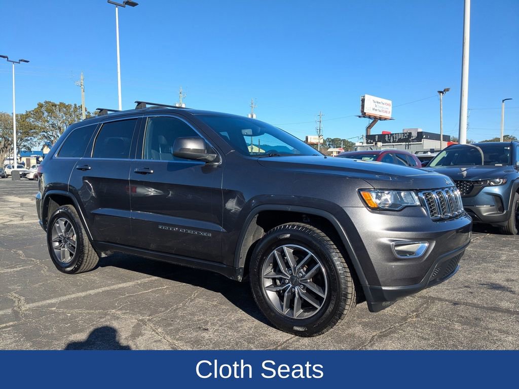 Used 2020 Jeep Grand Cherokee Laredo w/ 18" Wheel & 8.4" Radio Group image 2