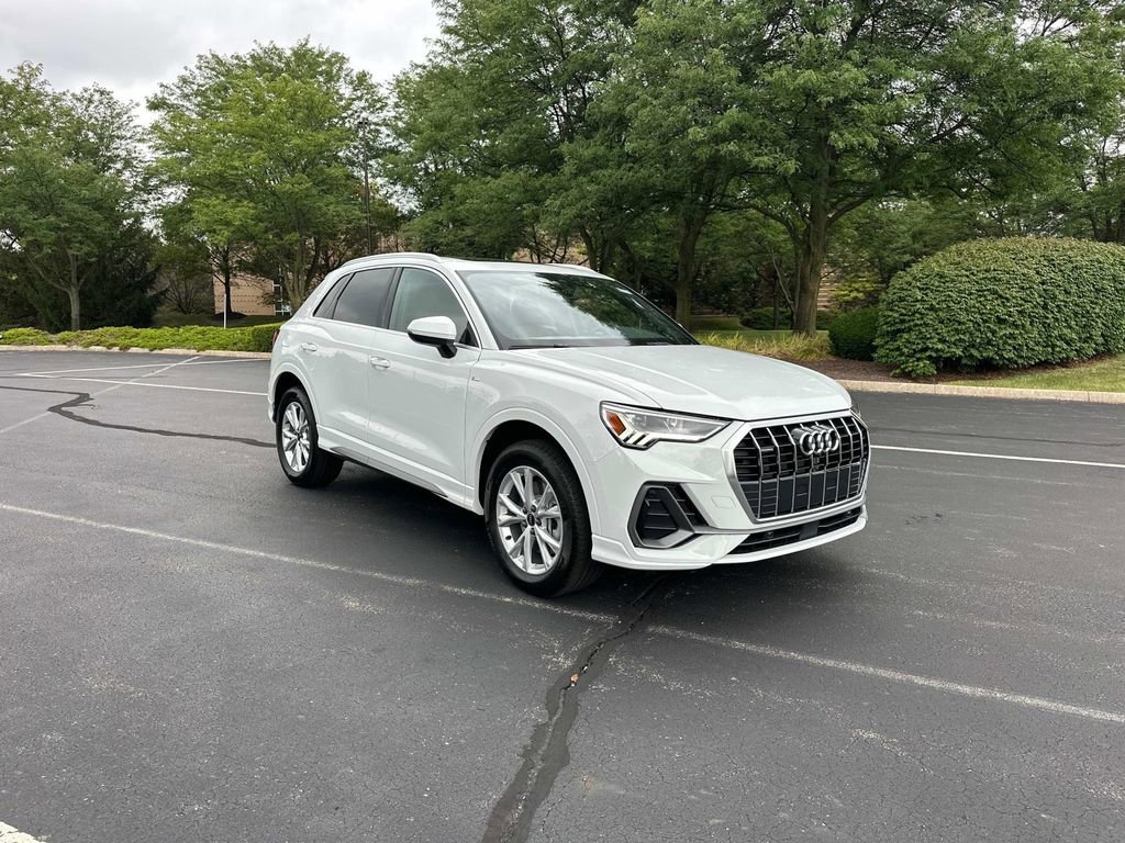 New 2025 Audi Q3 2.0T Premium Plus