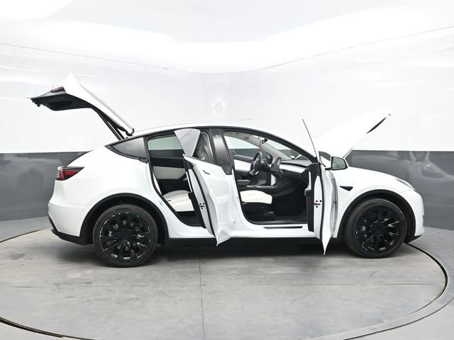 Used 2022 Tesla Model Y Long Range AWD/4WD image 51