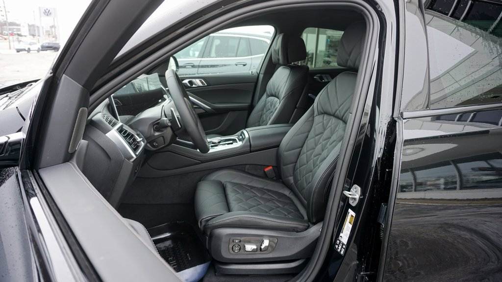 New 2026 BMW X6 xDrive40i image 8