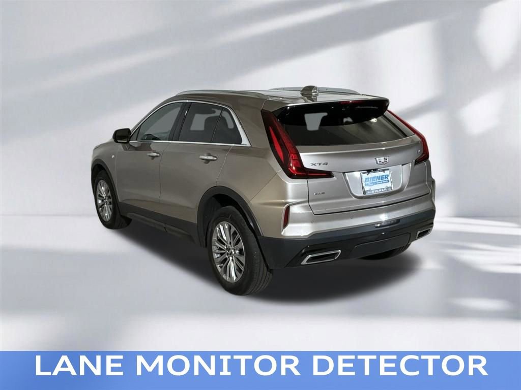 Used 2024 Cadillac XT4 Premium Luxury AWD/4WD image 7